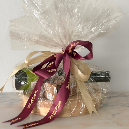 Gift Hamper - Wine & Cheese